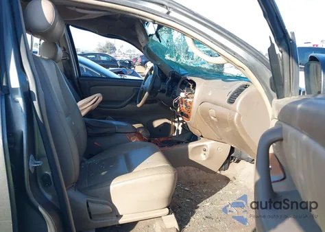 2004 Toyota Tundra Limited V8 z USA, uszkodzony, nr VIN 5TBET38124S438266